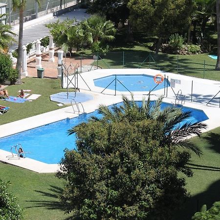 Apartamentos Jardines Del Gamonal Malaga Luaran gambar